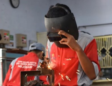 Jasa  Pengelasan dan Fabrikasi