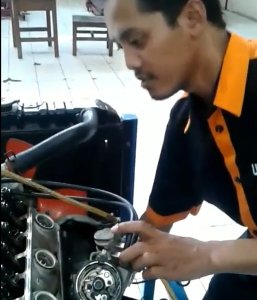 Jasa Service Motor