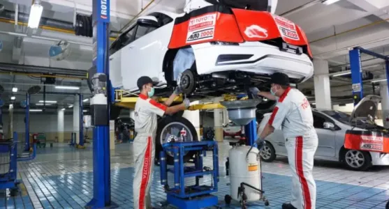 Jasa Service Mobil SMK 1 Kosgoro Balongbendo